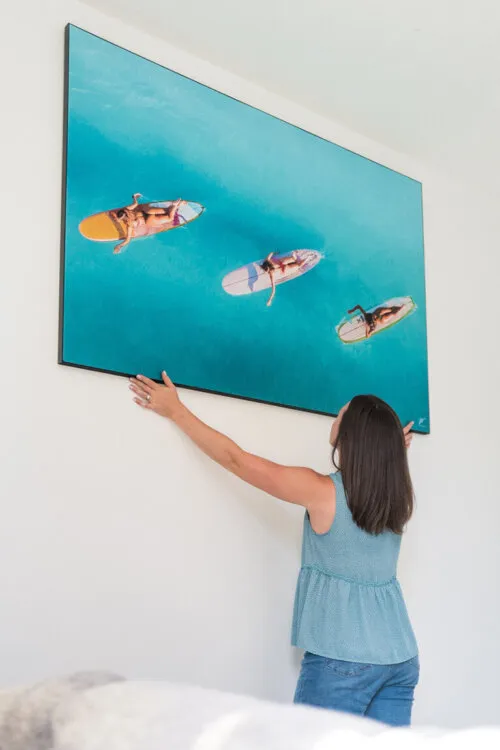 66577_oversized-hawaii-surf-art-for-your-neutral-living-room